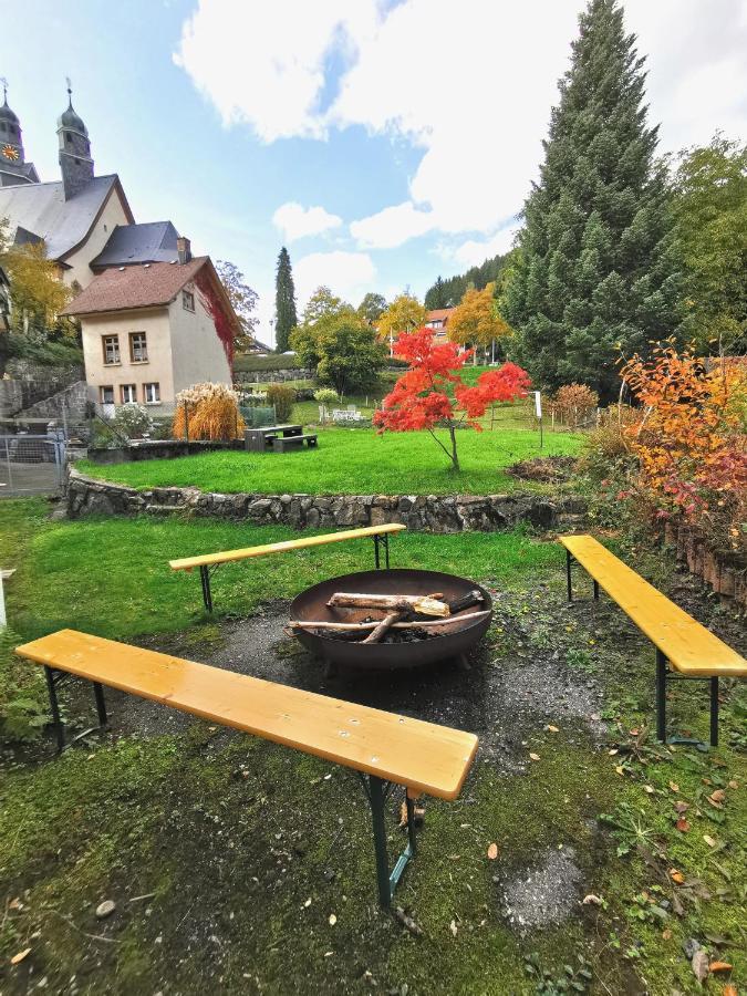 Europaeisches Gaeste- Und Seminarhaus Тодтмос Экстерьер фото